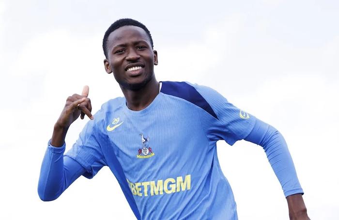 jiuyou-包含赛后比利亚雷亚尔备战足总杯，造点机会细节曝光，目标明确，赛程密集仍需轮换的词条