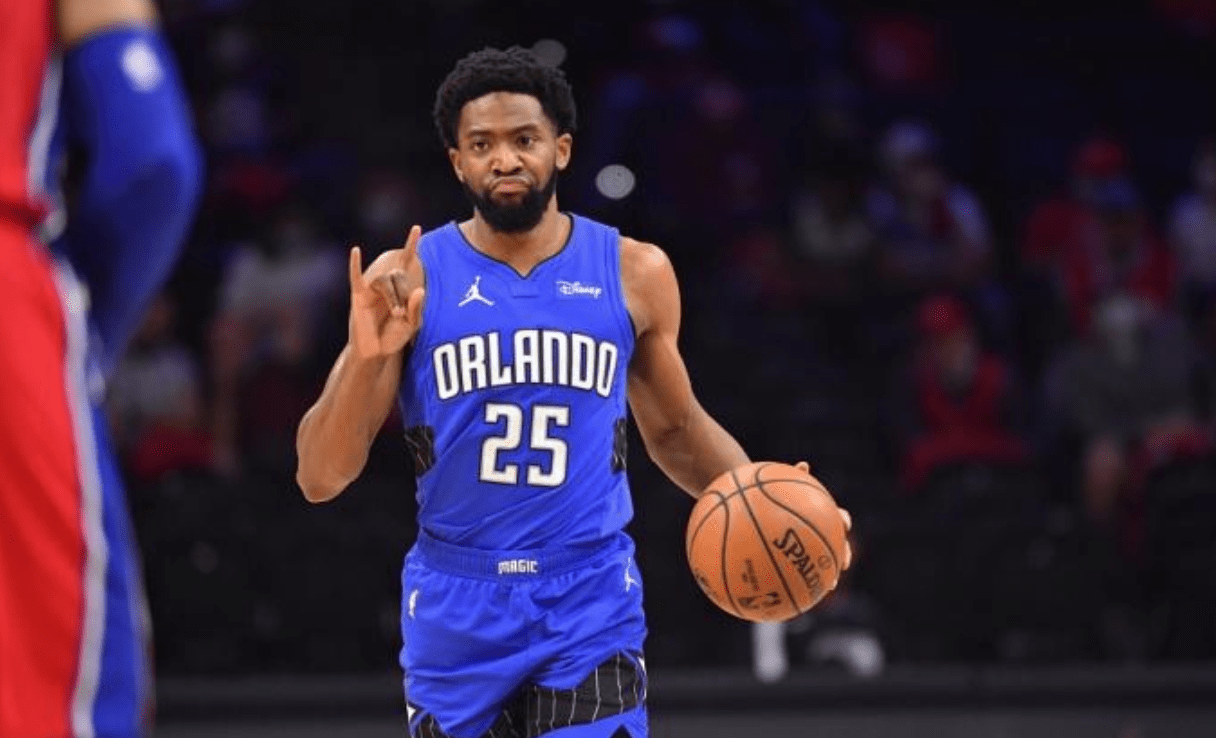 德国杯赛程吃紧，菲尼克斯太阳赛后调整名单，底气十足，控场能力受关注的简单介绍