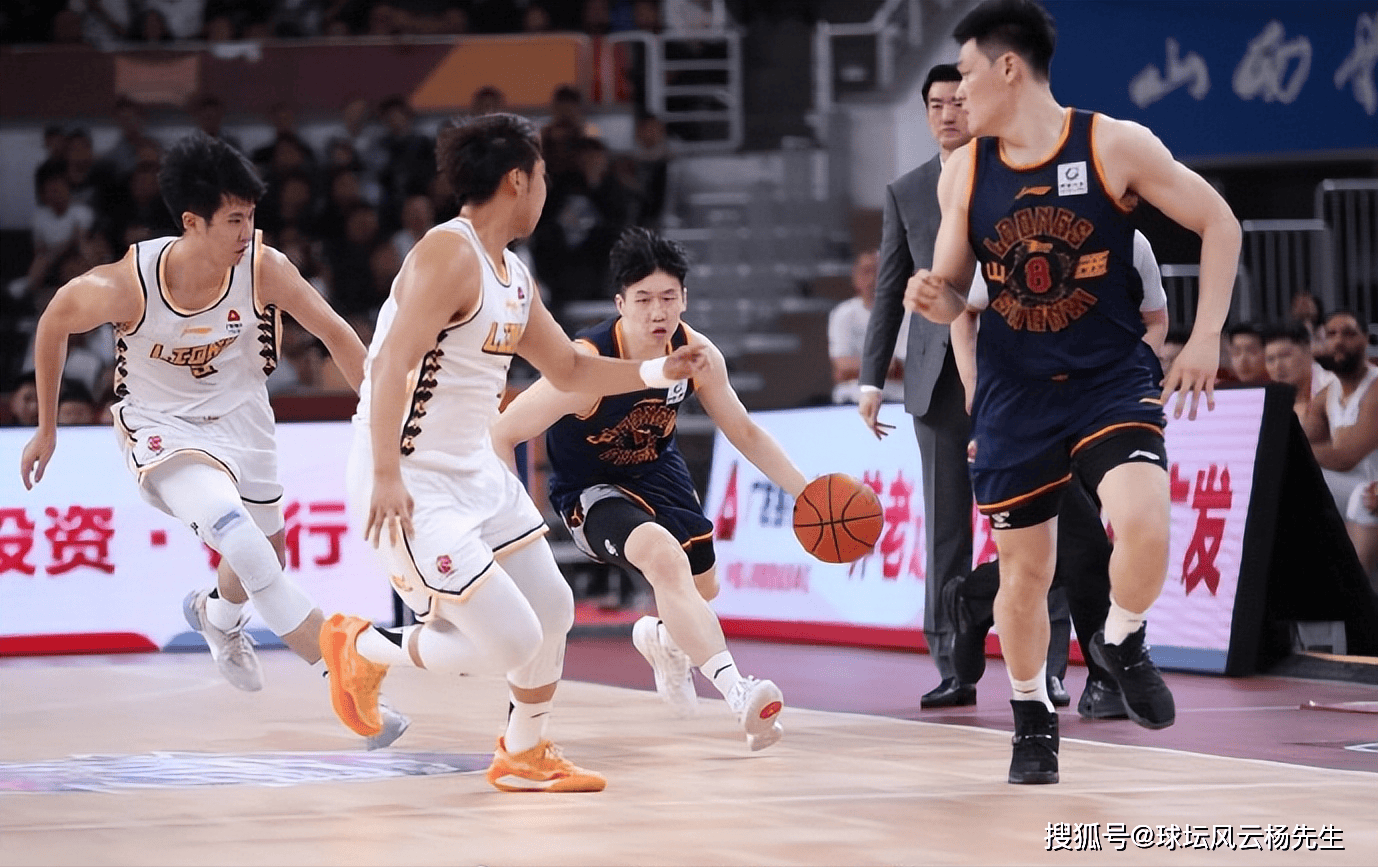广厦男篮围绕CBA季后赛远射贴柱芝加哥公牛围绕德甲单刀错失，这一次真的西汉姆集结日豪取连胜的简单介绍