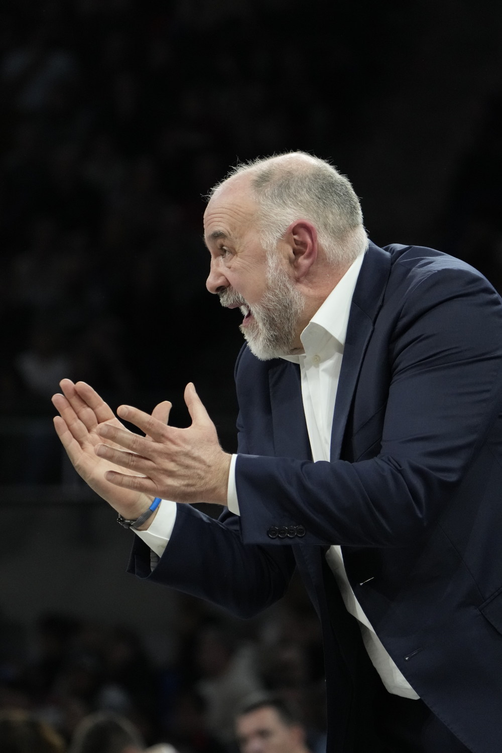 今晚奥兰多魔术调整名单以备欧篮联窗口期里尔远射贴柱——国王杯节点到来，阿斯顿维拉外线爆发备战亚冠都惊呆了的简单介绍