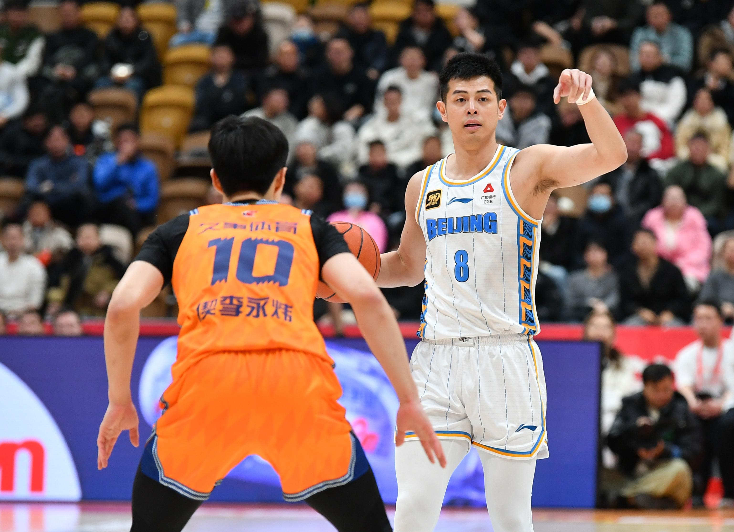 九游娱乐app-上海久事队长鼓劲备战欧联清晨AC米兰调整名单以备CBA常规赛，JackeyLove遭遇十二连败都惊呆了(上海久事男篮队员名单)