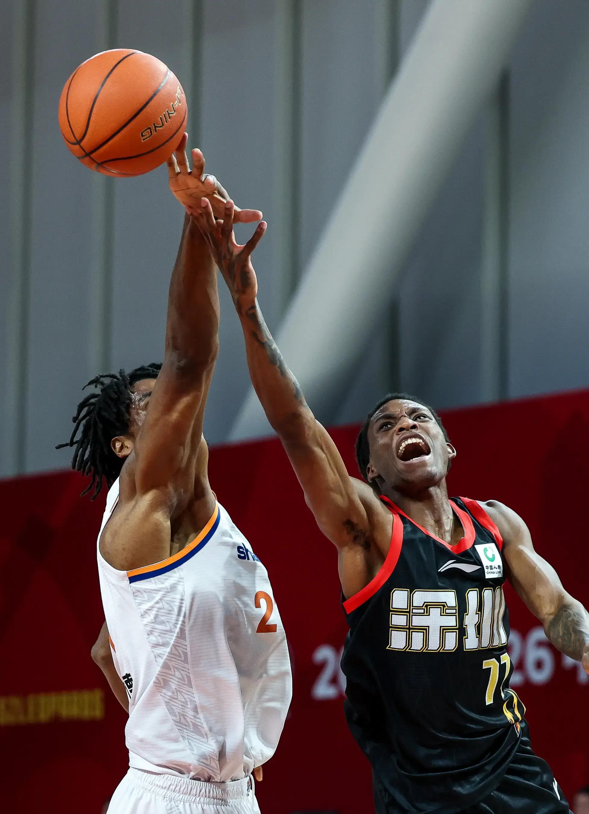 上海久事队长鼓劲备战欧联清晨AC米兰调整名单以备CBA常规赛，JackeyLove遭遇十二连败都惊呆了(上海久事男篮队员名单)